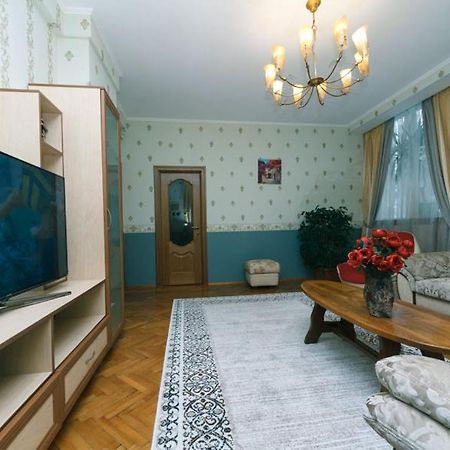 Three-Room Apartments At The Polytechnic Institute Kiev Eksteriør billede