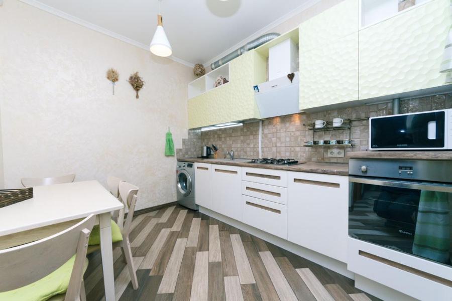 Three-Room Apartments At The Polytechnic Institute Kiev Eksteriør billede